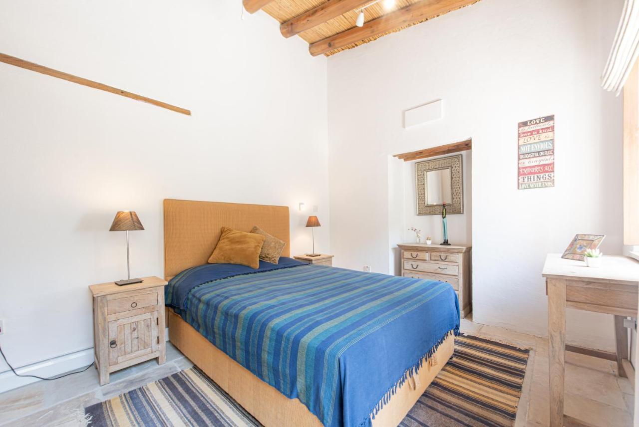 Ferienhaus The Carob Tree - Rustic Luxury With Access To Pool And Restaurant *