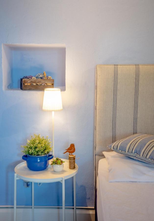 Vakantiehuis The Carob Tree - Rustic Luxury With Access To Pool And Restaurant